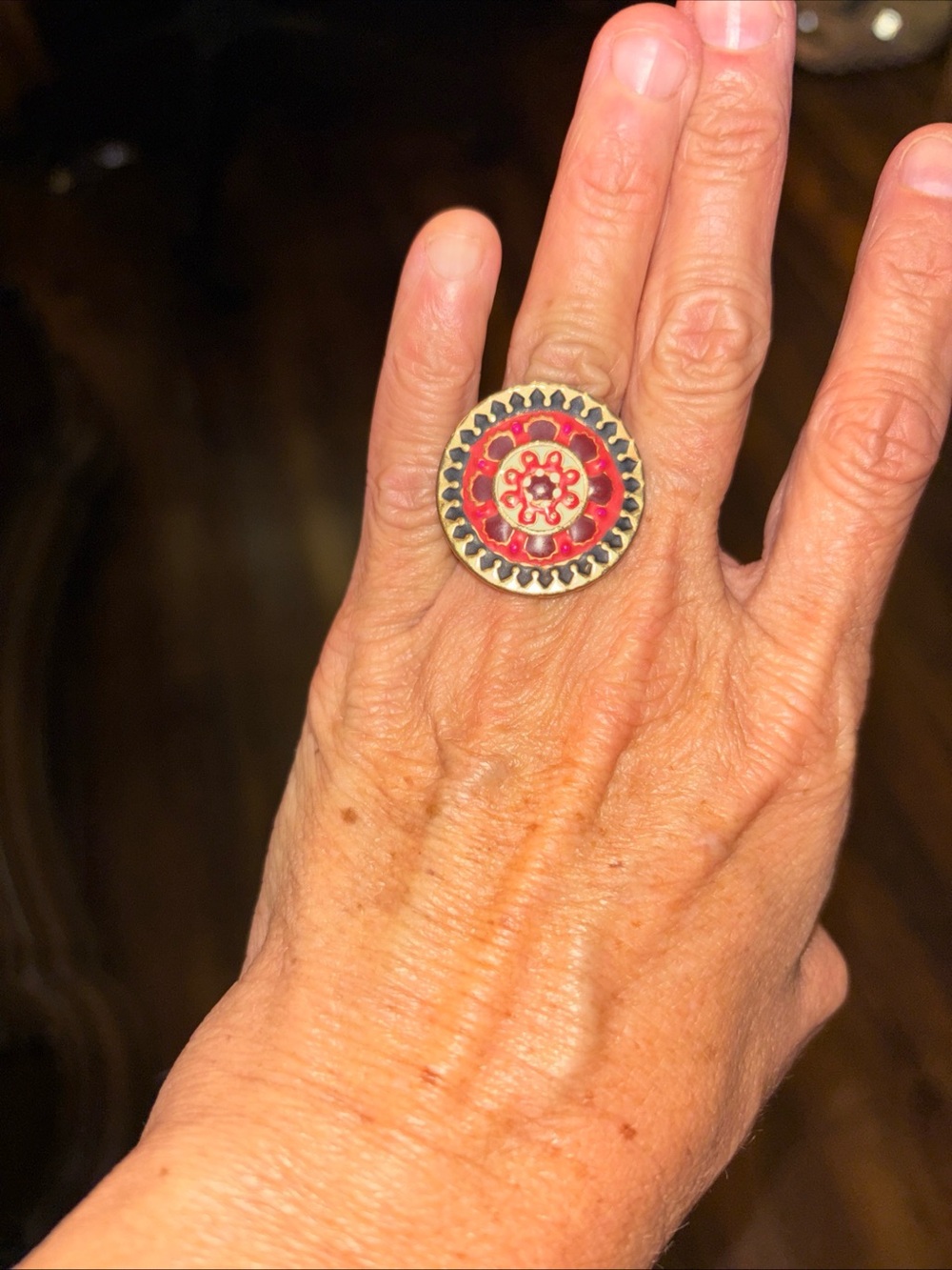 Lucky Brand Couture Suzani Circle Red Enamel Medallion Ring Gold Tone sz 6.5